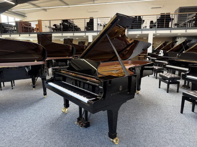 Steinway & Sons D-274