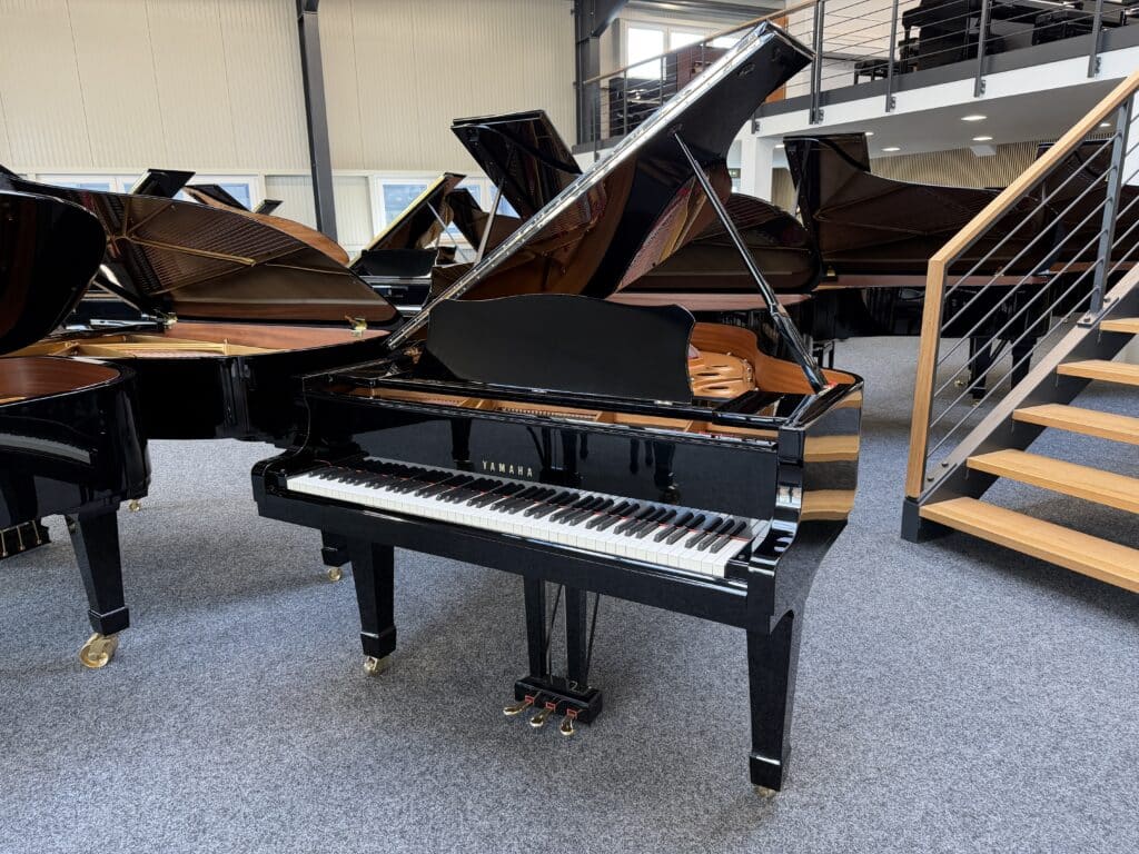 Yamaha Flügel C3 – Piano Spengler
